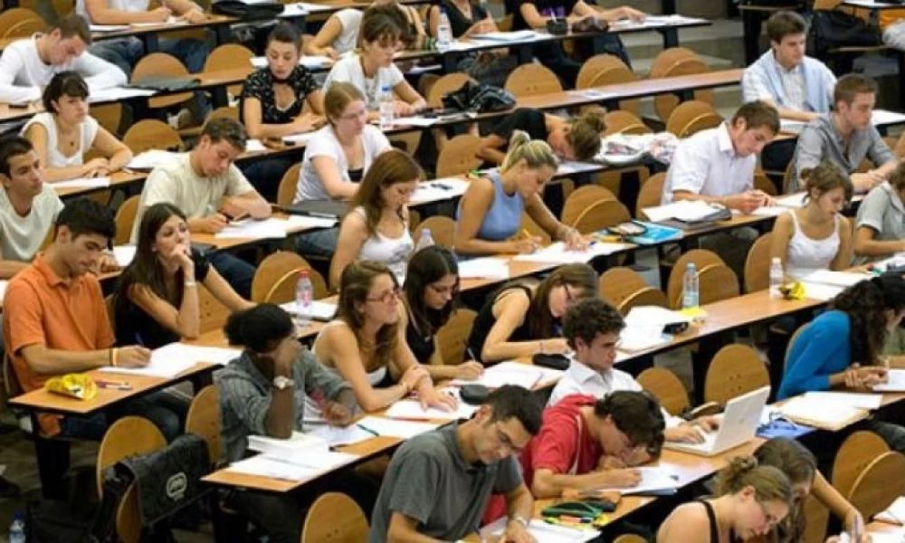 Πανεπιστήμια: Τέλος στην είσοδο με βαθμολογίες «3» και «4» και στους... αιώνιους φοιτητές -Πως θα γίνει η φύλαξη